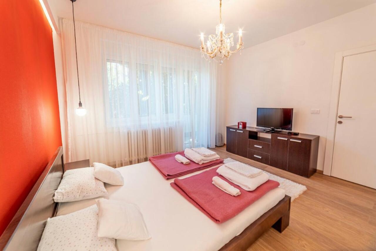 Apartman Danube Lux Νόβι Σαντ Εξωτερικό φωτογραφία