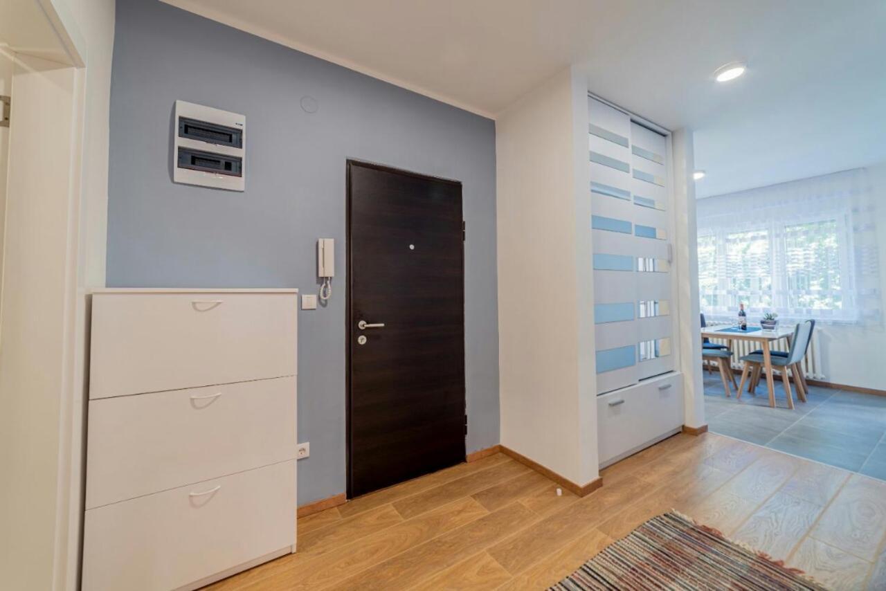 Apartman Danube Lux Νόβι Σαντ Εξωτερικό φωτογραφία